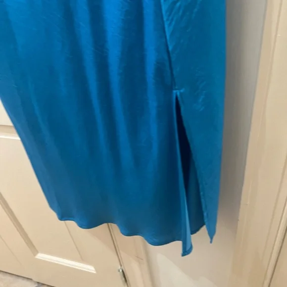 Skies Are Blue Vibrant Blue Midi Dress - Picture 5 of 8